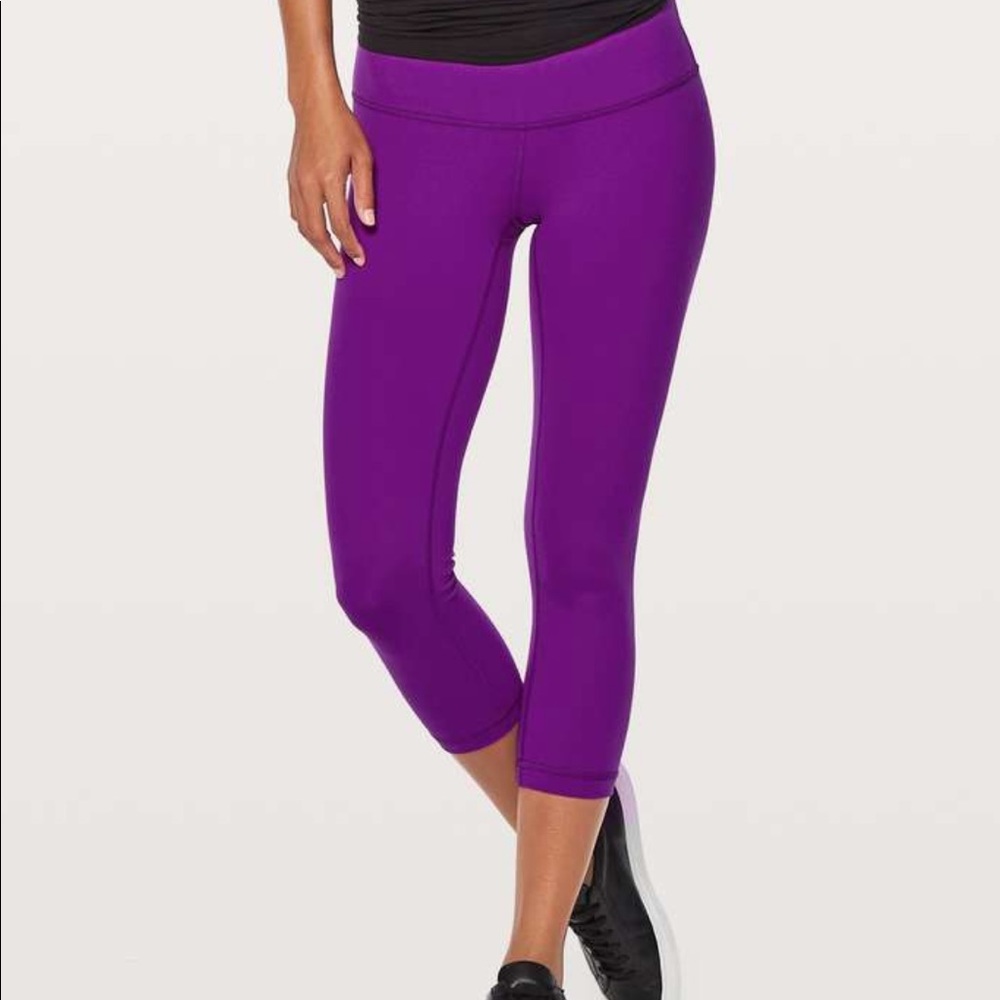 {Lululemon} Wunder Under Crop III